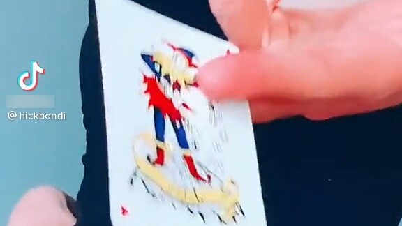 "Mọi người sống chỉ vì Hisoka là một cosplayer!" 》3