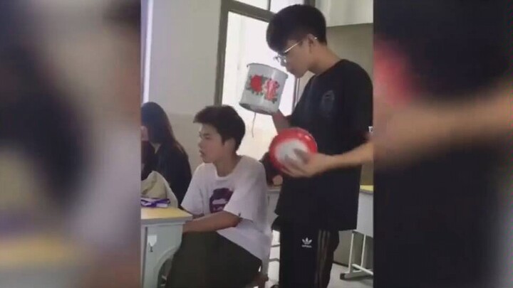 Every class has such happy sand sculptures