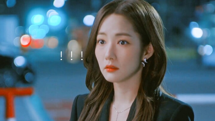 Dia sembunyikan identitasnya sebagai penggemar berat dan ngefans bareng sahabatnya, tapi malah bikin