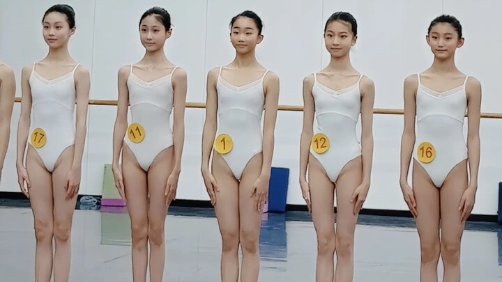 การฝึกซ้อมของนักเรียนเต้น 831