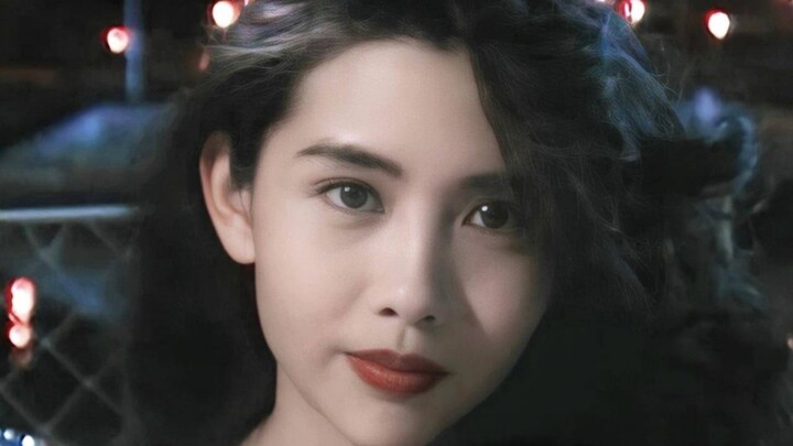 Hong Kong Star Qiu Shuzhen: A Glamorous All-Rounder Combining Sexiness, Cuteness, and Playfulness!