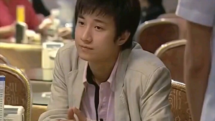 This waiter has never encountered a customer with a bad temper.