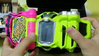 1.400 pemicu lubang hitam yang digunakan untuk ulang tahun benar-benar dicurahkan? ? ! ! Sekotak kas