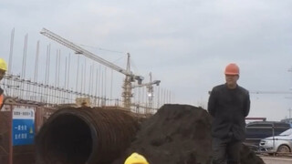 Off work—let me do a self-taught dance before heading out #BreakingDance#