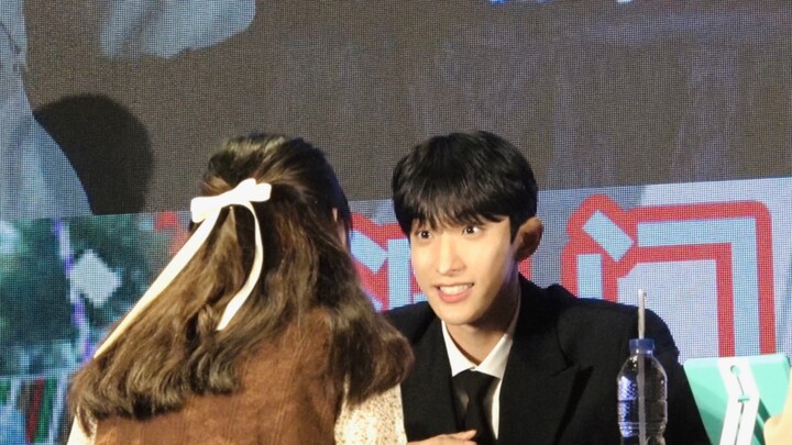 في اللحظة التي تعرفتَ فيها عليّ، عرفتُ على الفور أن الأمور ستؤول إلى الأسوأ.