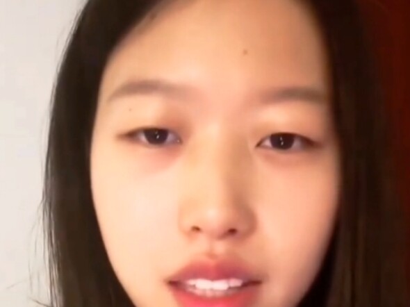 สาวคนหนึ่งทำงานอาสาสมัครในวัดนาน 20 วัน ถึงกับถอนหายใจว่าโลกมนุษย์ไม่มีดินแดนอันบริสุทธิ์จริงๆ การแย