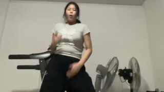 Yixin｜Post-2010s singing and dancing "Like Jennie" with zero basic skills