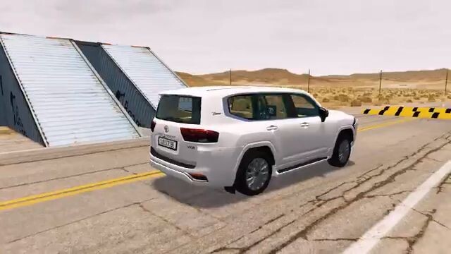 Flatbed Truck Mcqueen  _ Transportation with Truck - Pothole vs Car _475 - BeamN