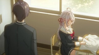 长期素食的邻桌艾莉同学