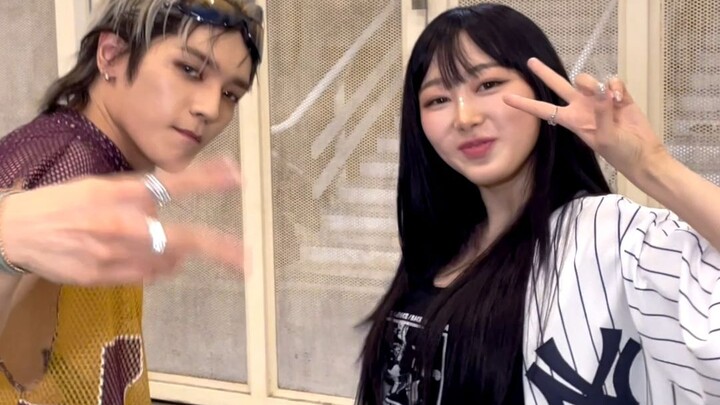 【NCT】🌹 กางเกงยีนส์ทรงหลวมๆ จี๊ดๆ 〰️ 👖✨