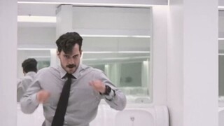 《碟中谍6》中亨利卡维尔为什么要做这个动作？