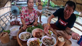 ลาบไก่บ้านแกงไก่ใส่หน่อไม้ส้มในวันที่ฝนตกหนัก!!