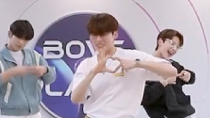 Chàng trai thanh lịch! Quay trực tiếp trong phòng tập của Hanbin khi anh ấy nói "say my name", biểu 