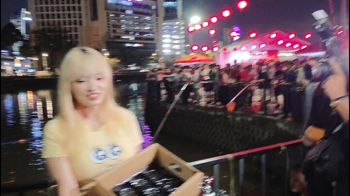 Chap go meh Orange girl