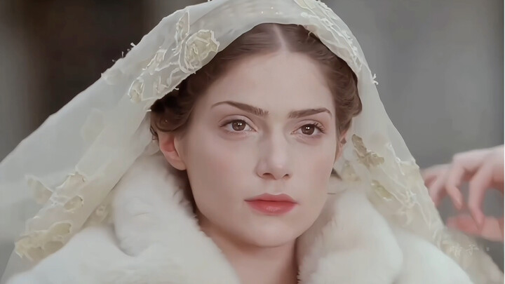 I really think it's outrageous. Everyone loves the heroine, but no one wants the beautiful supportin