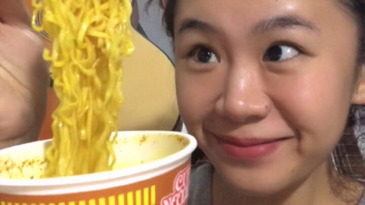 It's like this: it's late at night, and I'm hungry.