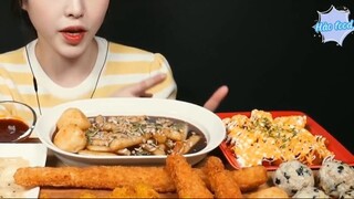 Tokbokki Mecian phô mai và thịt xông khói sốt kem, tôm chiên 1 #amthuc