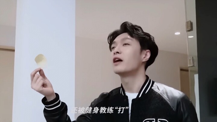 จางอี้ซิงยังคงจำได้แม้เวลาจะผ่านไปหลายปีว่าเคยถูกโค้ชบีบคอ