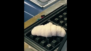 ครัวซองวาฟเฟิล