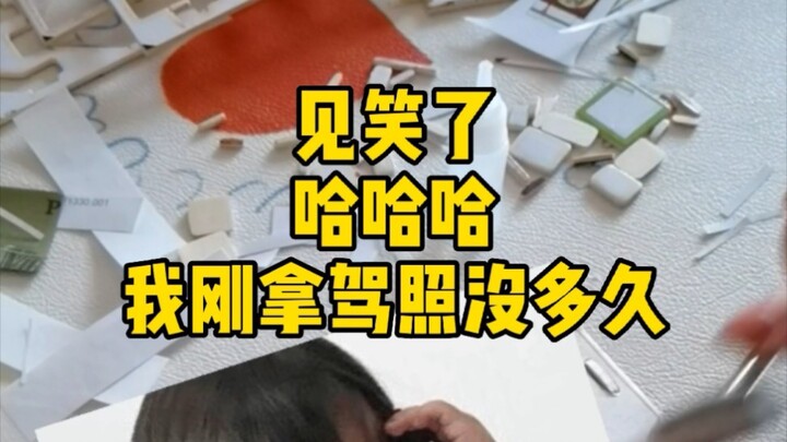 Sĩ tử giỏi chỉ đường kiểu gì ấy, có một cột điện, trên đó còn có tổ chim, hahaha