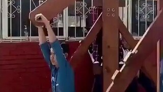 เครื่องเล่นสำหรับเด็กที่คิดว่าไม่ดี