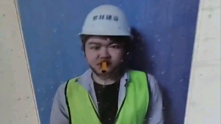 年纪轻轻就挂墙上了