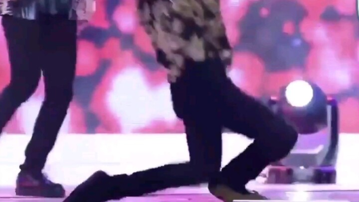 The main dancer's signature skill - standing up without gravity