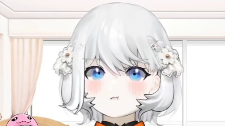 Vẽ một cô Xixi, được hơn 1000 like thì vẽ luôn cuốn sổ nhỏ của cô ấy.