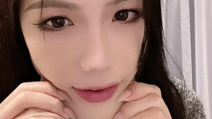 Flat-chested women aren’t scary—just get this, and you’re saved!