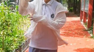 Danced the Smile Survey Team at school ＼(＠＾０＾＠)/♪