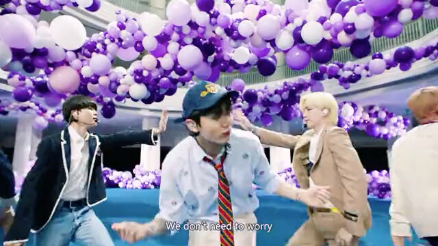 [Music]BTS:Permission to Dance di Tonight Show Jimmy Fallon