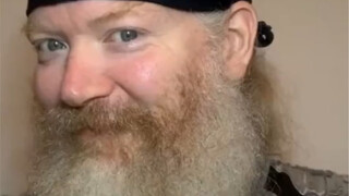 就这？打我一拳玩，我都不带喊疼的