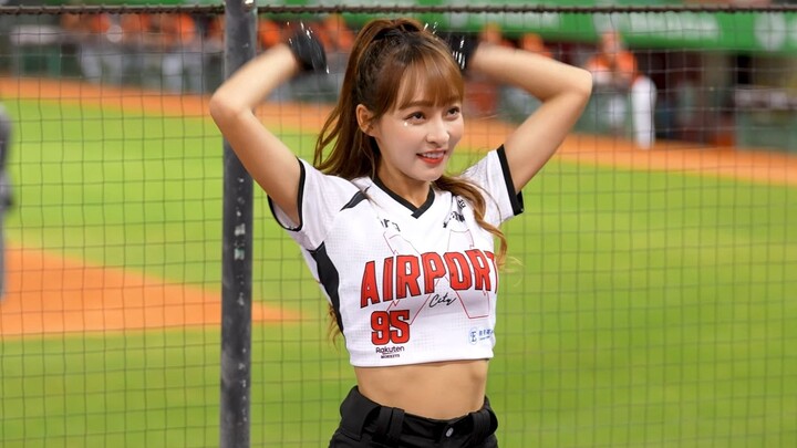 سلسلة لقاء الحب الحقيقي: فتاة تايوانية جميلة وجذابة ورشيقة ترقص وتؤدي تمارين الأيروبيك