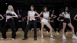 BLACKPINK's "Pink Venom" practice room revealed!