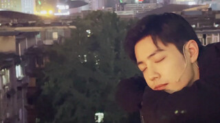 他和你我一样，走在匆忙的城市，过着努力奋斗的日子｜肖战