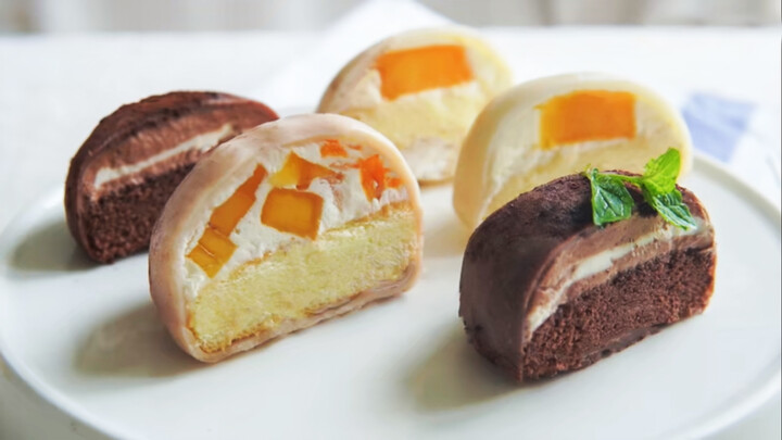 Ice Crust Moon Cake - identical to those in Lawson's