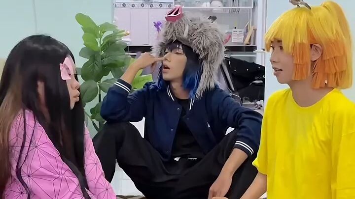 cosplay anime: bisa gerakin kuping