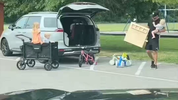 Ketika tak ada bahaya, ayah adalah ‘kejutan’ terbesar! Kata orang, “Kalau ayah yang mengasuh anak, s