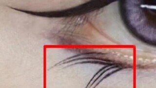 其实下睫毛只要这样画就3D！这回看清楚没？