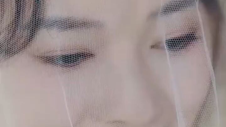 dumping scum at the wedding,and married former boss he love him...