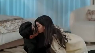 Saya hamil dinikahi oleh CEO dia mengganggu dan mencium saya setiap malam