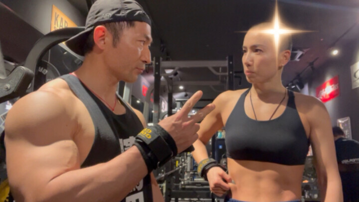 The bald girl once again takes on Japan’s bikini competition.