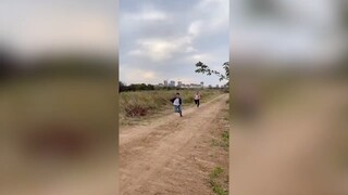 Không sợ kẻ  địch mạnh chỉ sợ đồng đội ngu😂