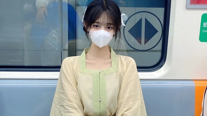 这颜值，震撼我校长一整年