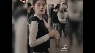 một ngày nọ kẻ hủy diệt gõ cửa nhà tôi