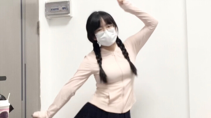05 นักเรียนเต้นบ้านเต้น >ᴗ<✧รอยยิ้มของคุณยังน่ารักที่สุดเลย