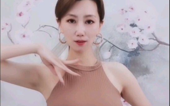 绝美气质成熟阿姨舞蹈翻跳