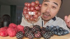 Grape & Berry Fruit Platter (EATING SOUNDS)