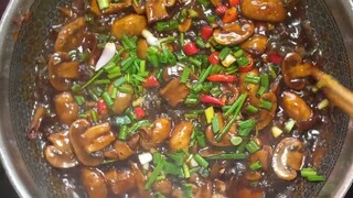 nấm mở kho tiêu.hao cơm lắm đây các bạn cùng làm nha