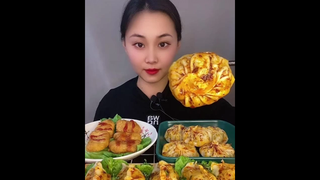 กินไปก็ลงขาหมด นมว่างอยู่ ไม่คิดลงบ้างเหรอ”😖